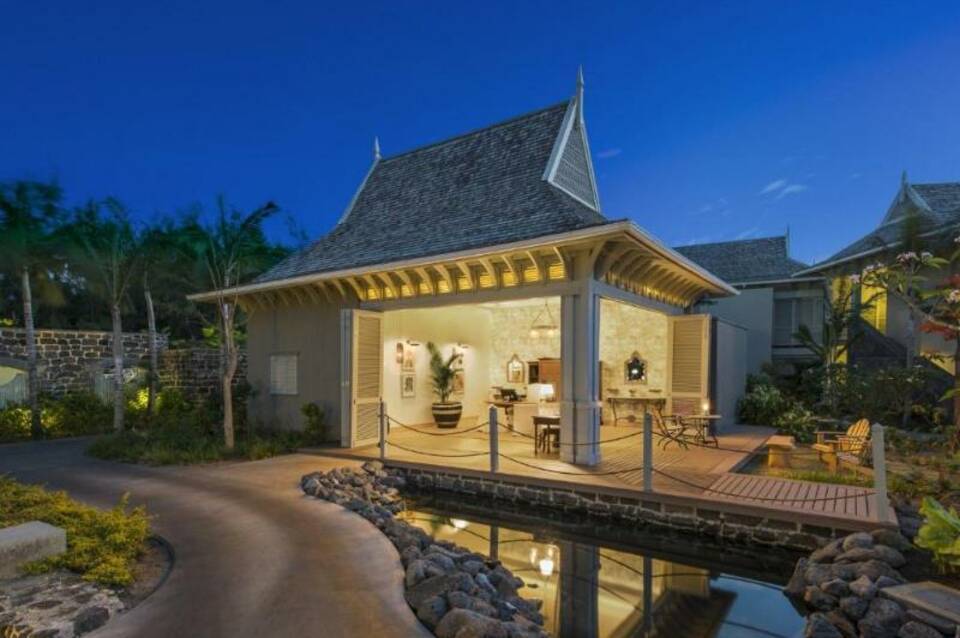 The St. Regis Le Morne Resort, Mauritius 2
