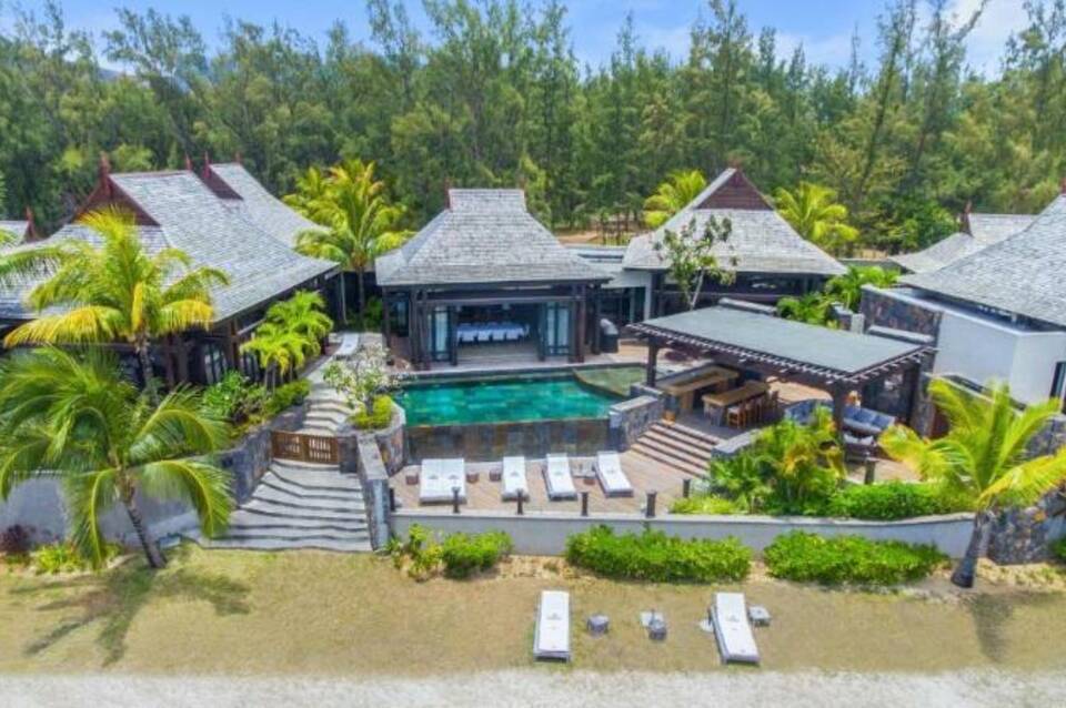 The St. Regis Le Morne Resort, Mauritius 1