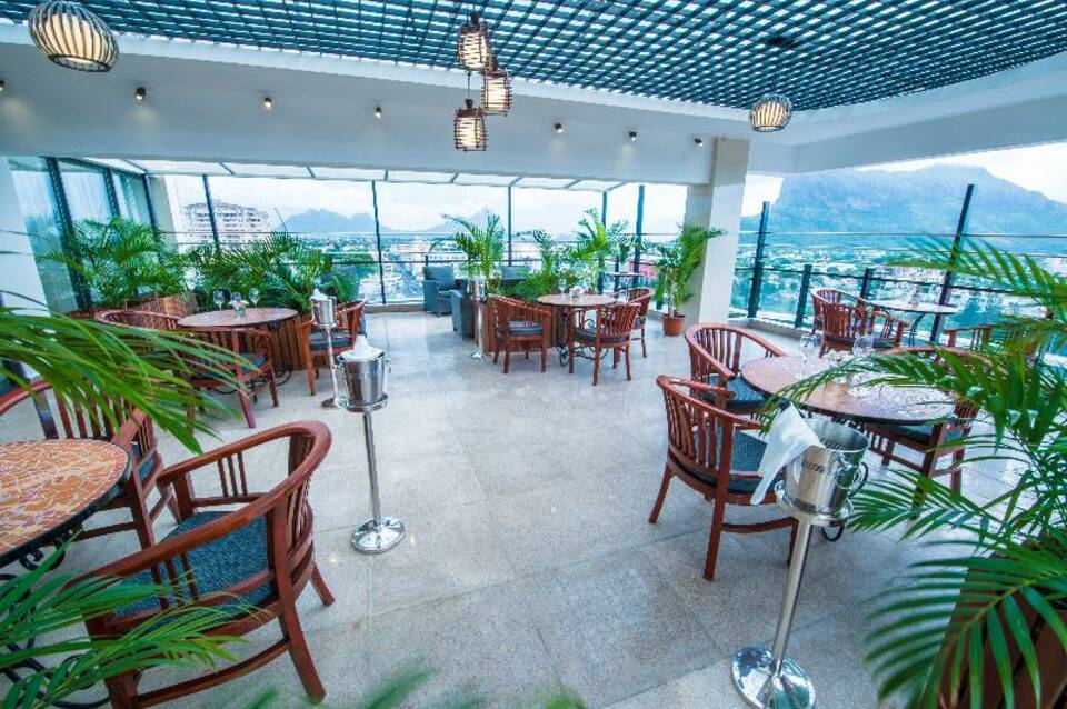 Palms Hotel 1