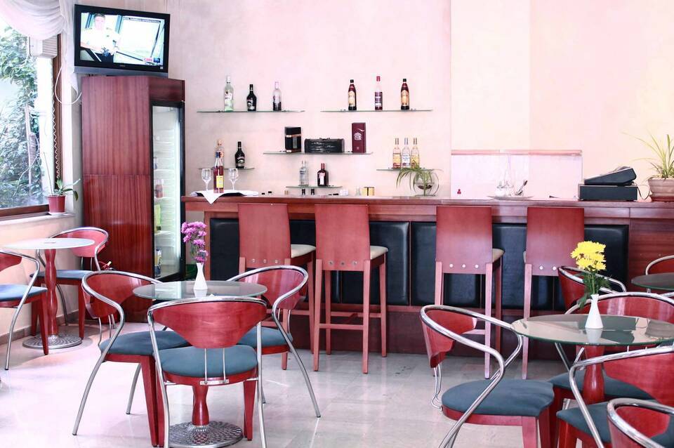 Apollo Hotel Athens 1