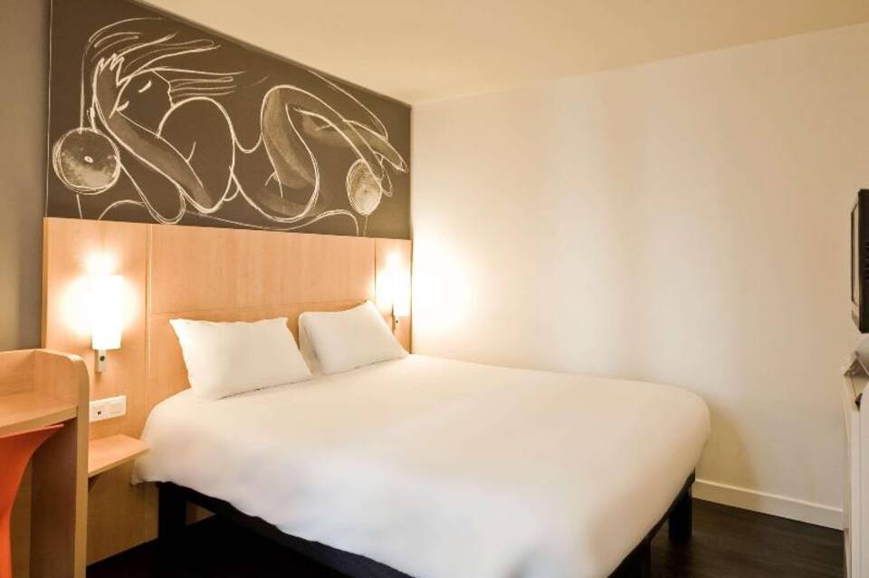 Hotel ibis Paris Père Lachaise 2