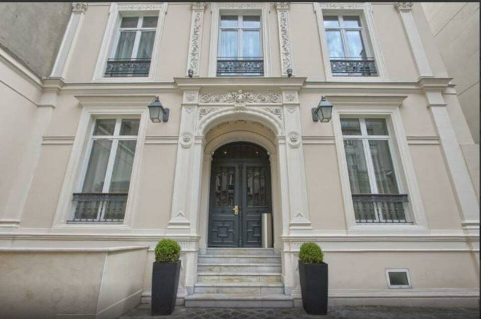 Timhotel Opéra Blanche Fontaine 1