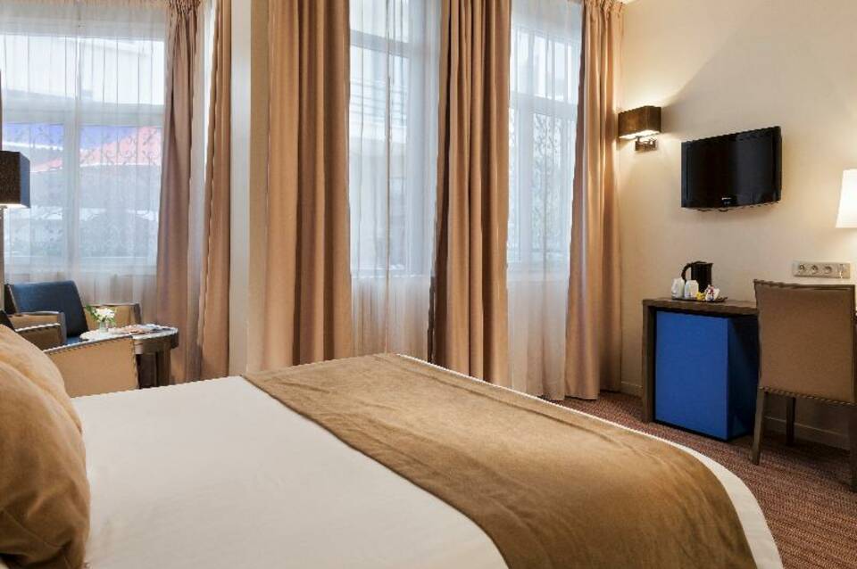 Timhotel Opéra Blanche Fontaine 4