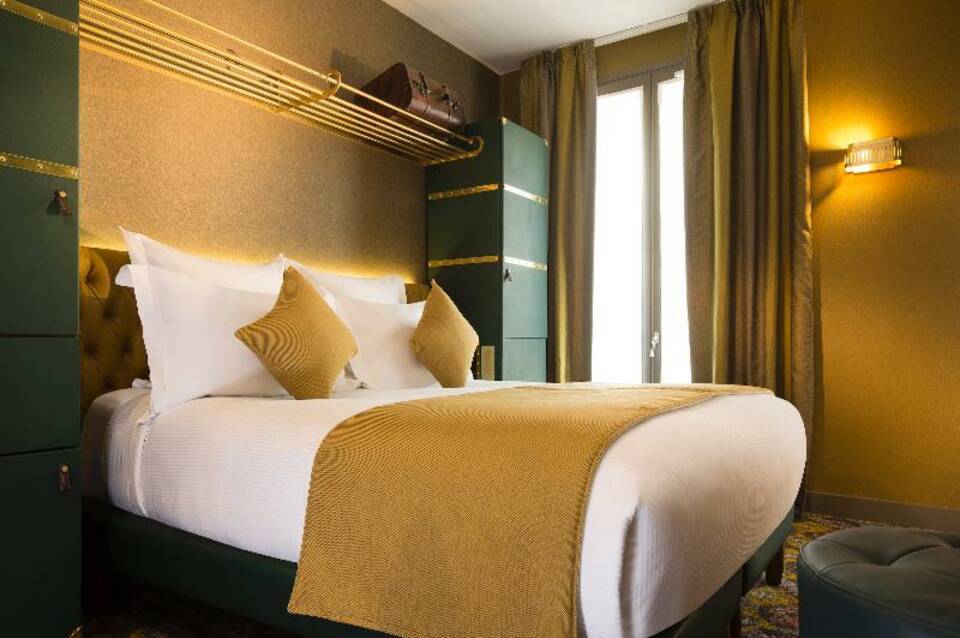 Hotel Whistler 5
