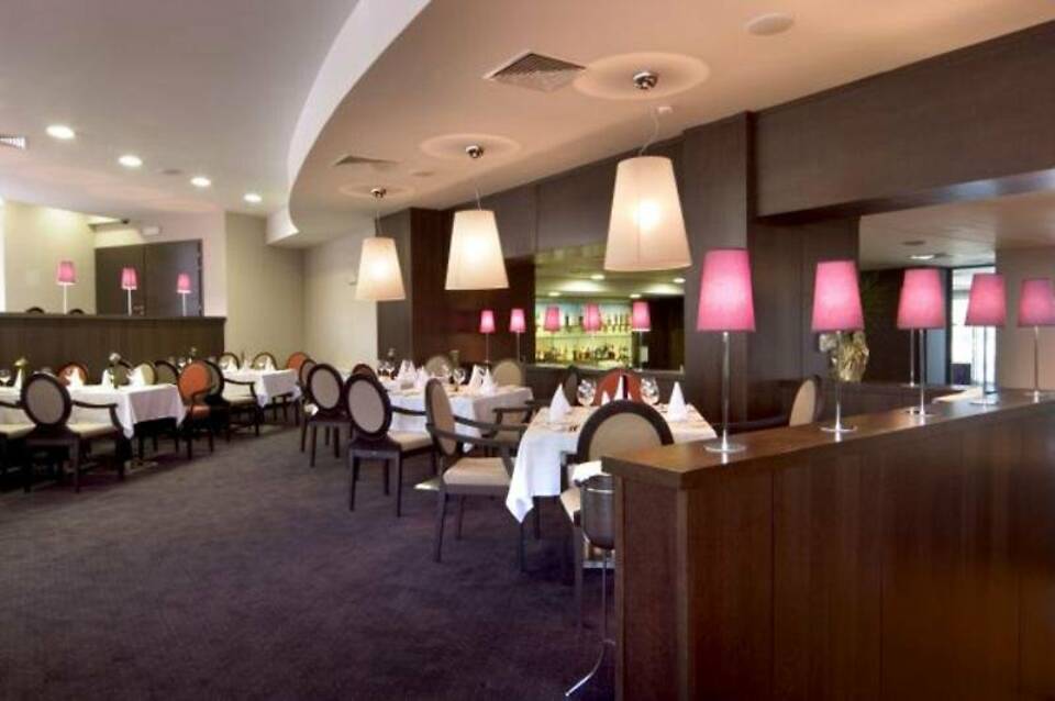 Metropolitan Hotel Sofia, a member of Radisson Individuals 3