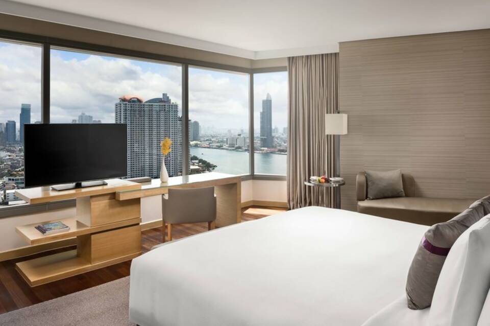 Avani+ Riverside Bangkok Hotel 1