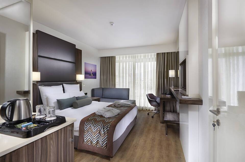 Ramada Resort by Wyndham Akbuk 3