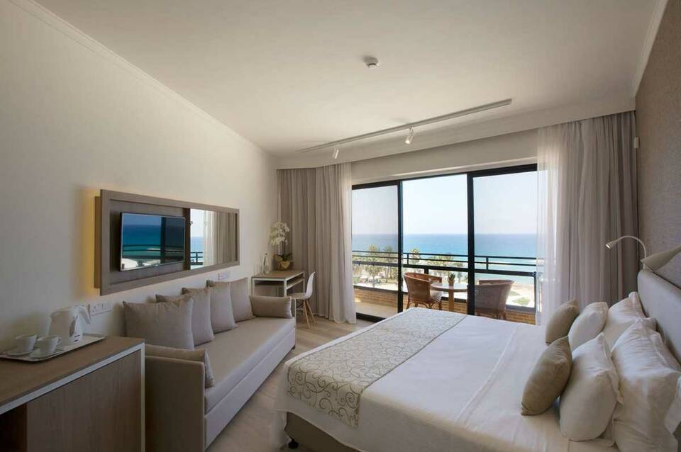 Venus Beach 5