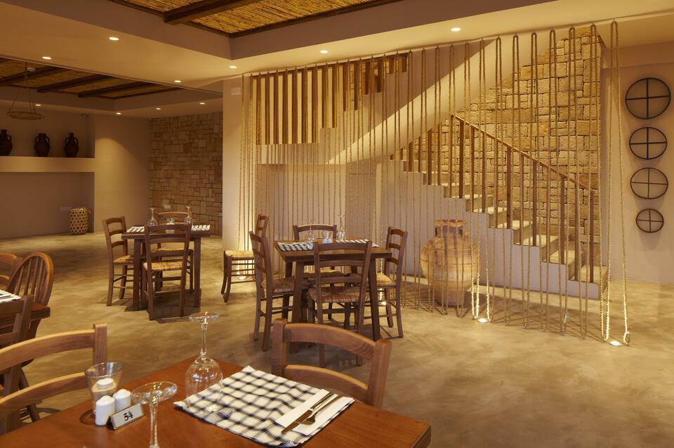 MelpoAntia Luxury Apartments & Suites 1