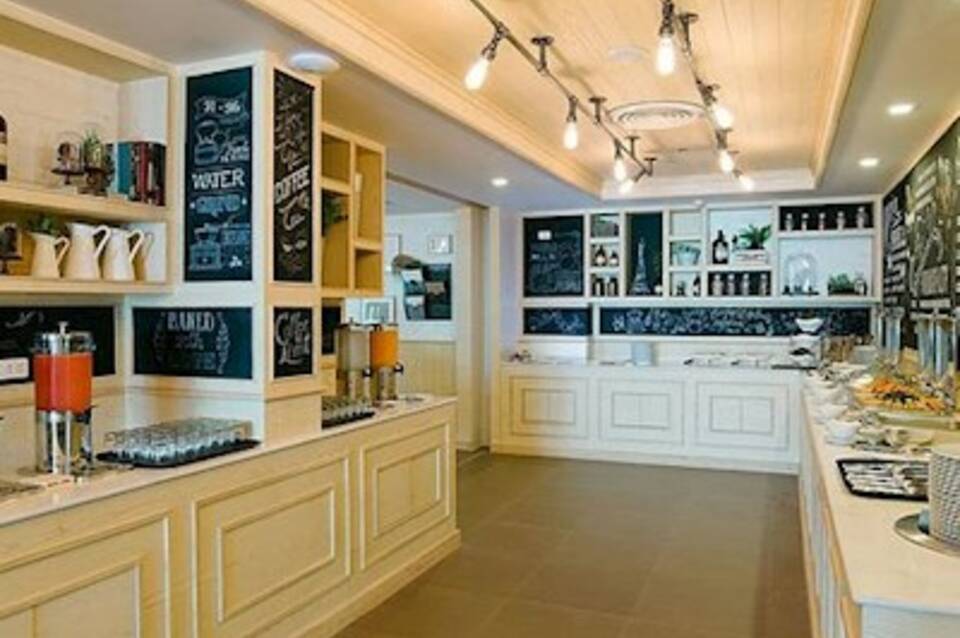 Hotel Citrus Sukhumvit 11 by Compass Hospitality 4