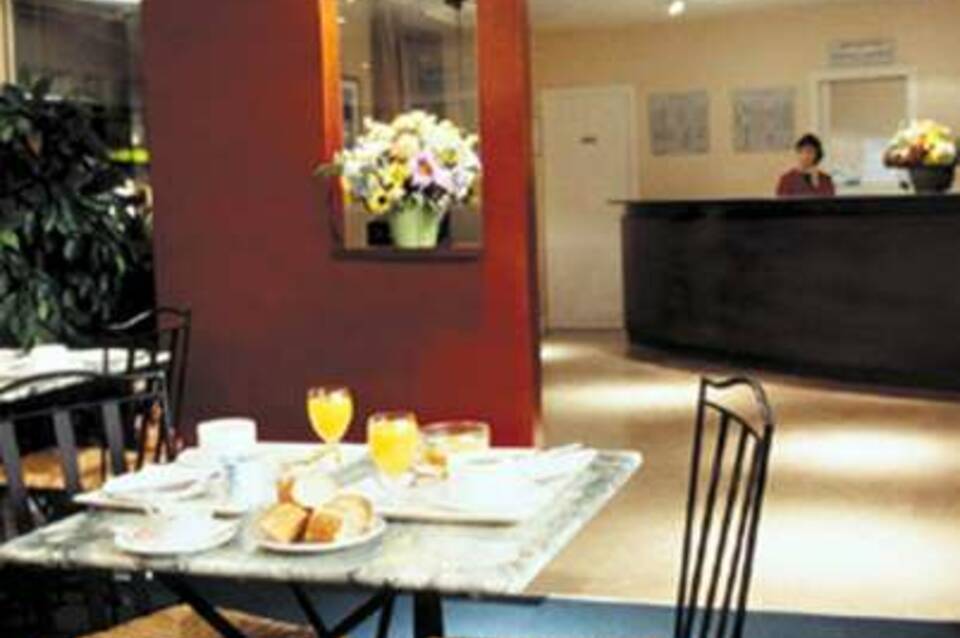greet Hotel Boulogne Billancourt Paris 3