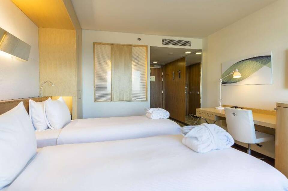 Hilton Helsinki Vantaa Airport 1