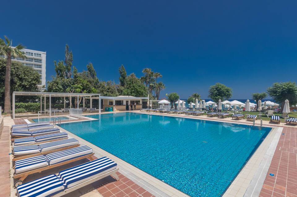 Iliada Beach Hotel 4