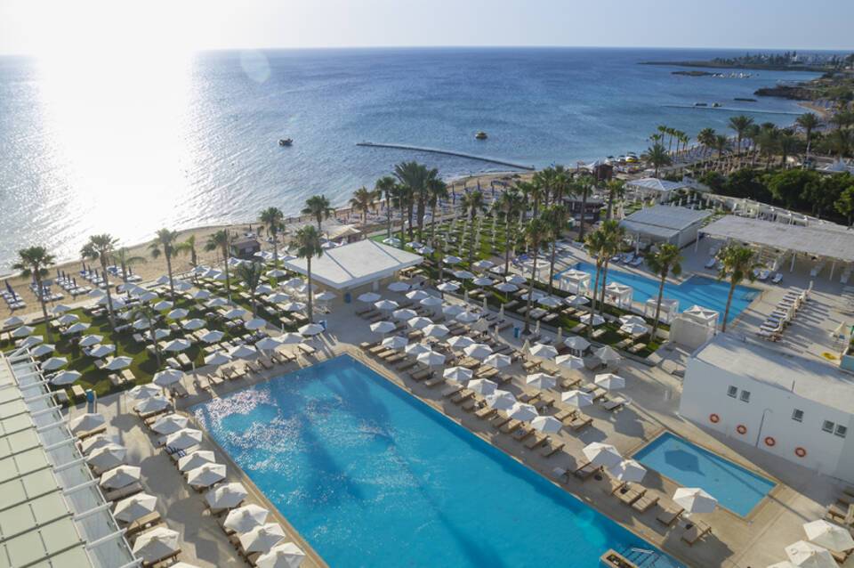 Constantinos The Great Beach Hotel 2