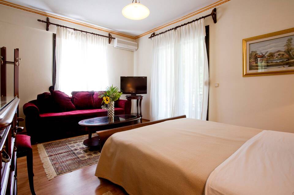 Kymata Hotel 4