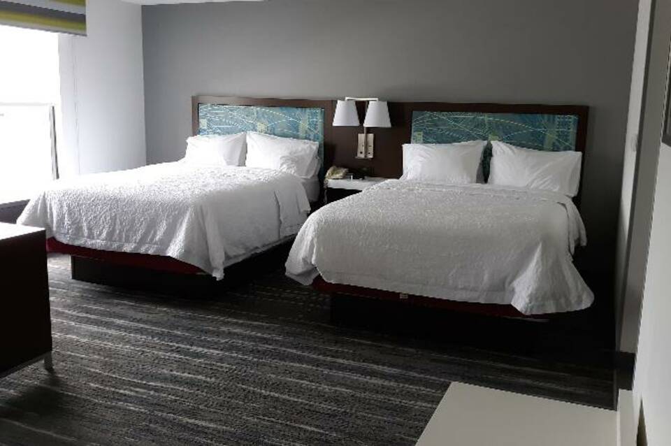 Hampton Inn & Suites Orlando Intl Dr N 1