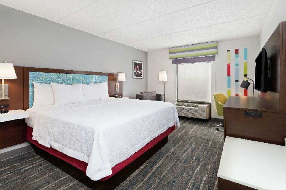 Hampton Inn & Suites Orlando Intl Dr N 3