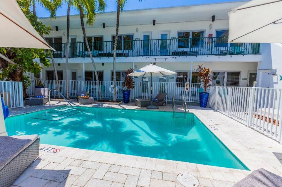 Seaside All Suites Hotel 5