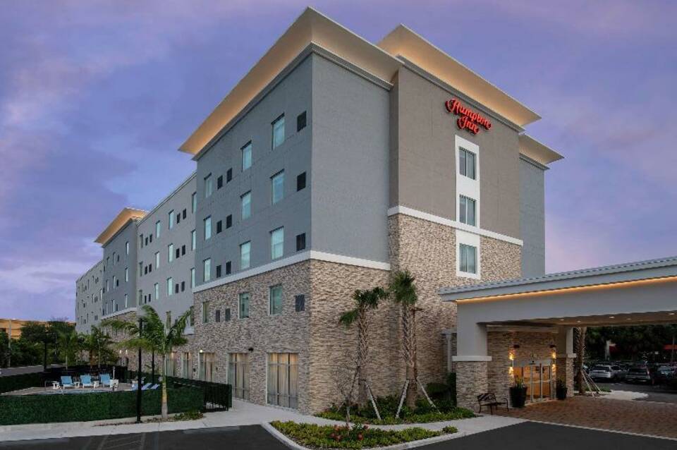 Hampton Inn Miami Airport East 1