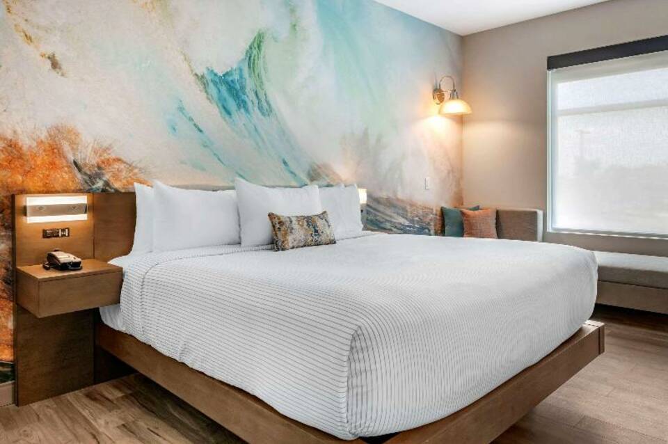 Cambria Hotel Orlando Airport 1