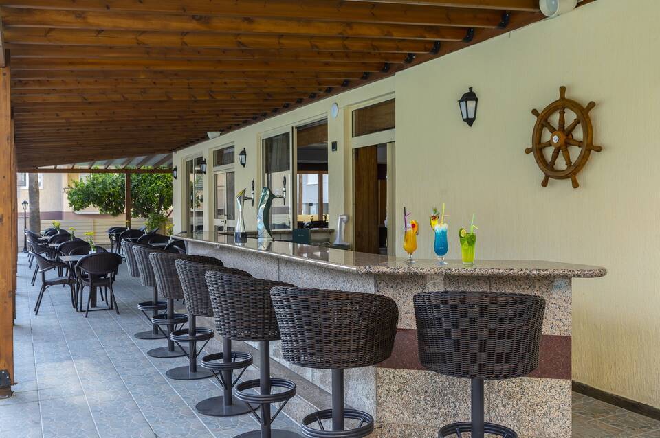 Kapetanios Limassol Hotel 5