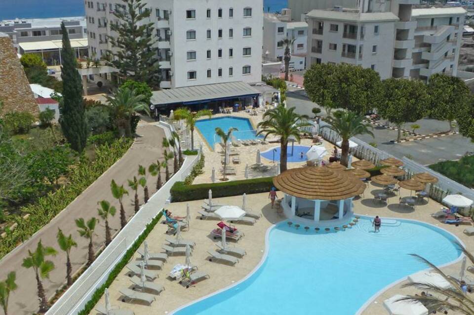 Sunrise Gardens Hotel 1