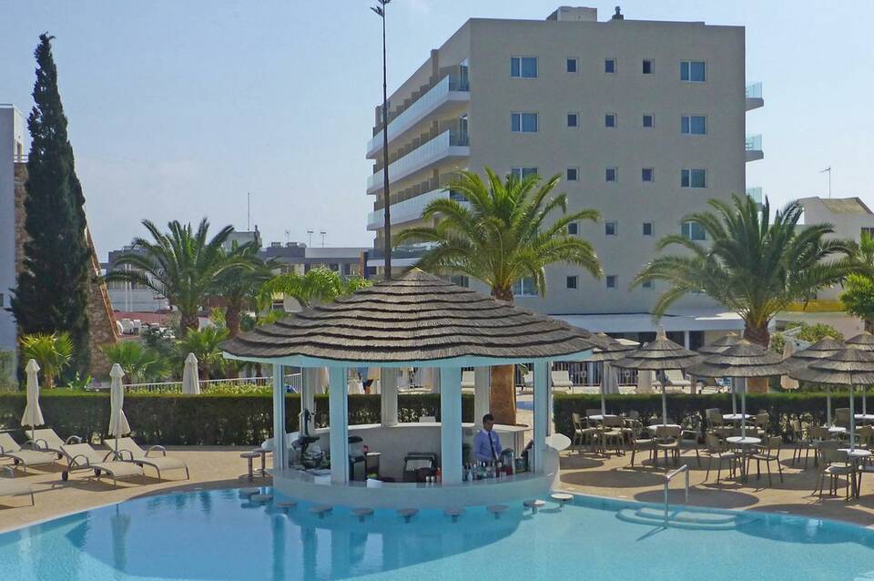 Sunrise Gardens Hotel 4