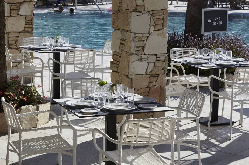 Louis St Elias Resort & Waterpark 4