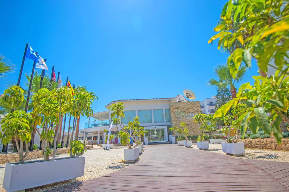 Marlita Hotel Apartments 3