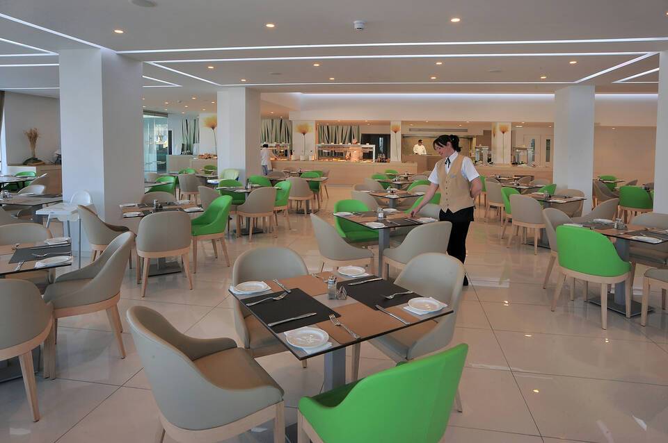 Nelia Beach Hotel 3