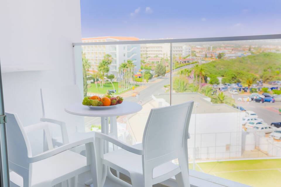 Vassos Nissi Plage Hotel 3