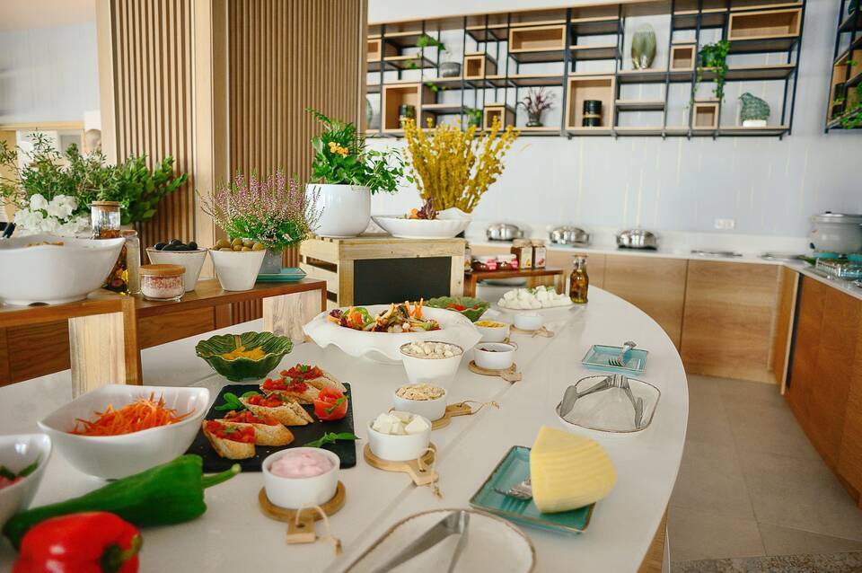 AT Herbal Hotel 3