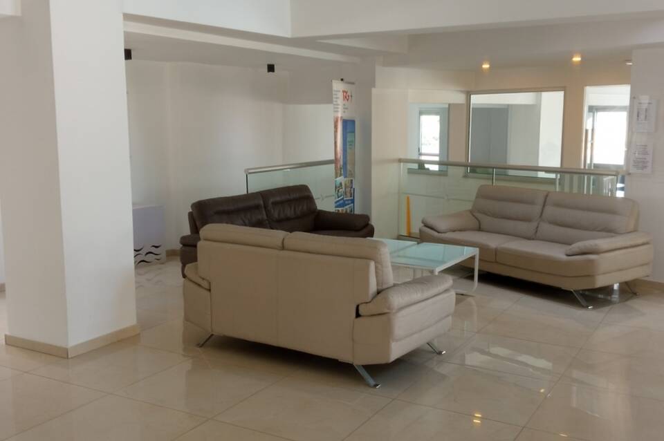 Captain Pier Hotel 3