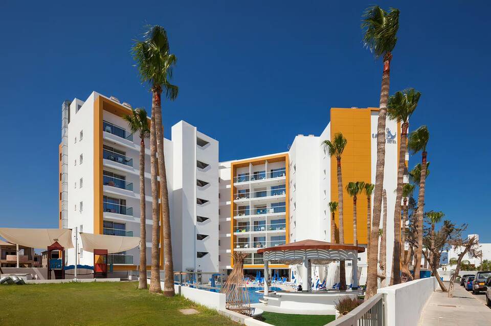 Captain Pier Hotel 4