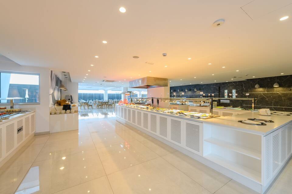 Tasia Maris Seasons Hotel 4