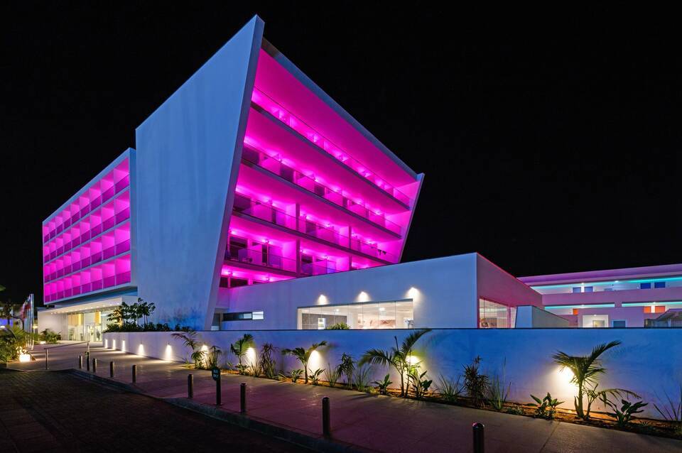 Tasia Maris Seasons Hotel 5