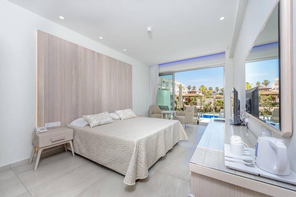 Tasia Maris Beach Hotel & Spa 4