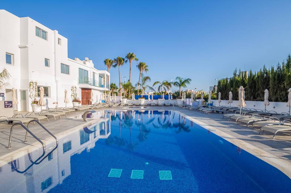 Protaras Plaza Hotel 2