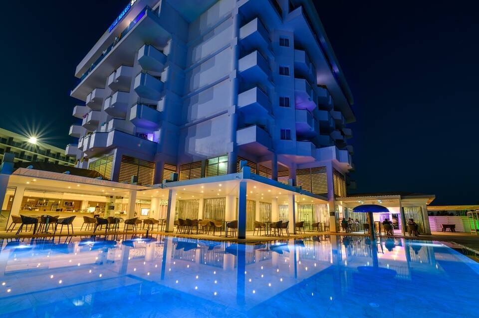 Tasia Maris Sands Hotel 3