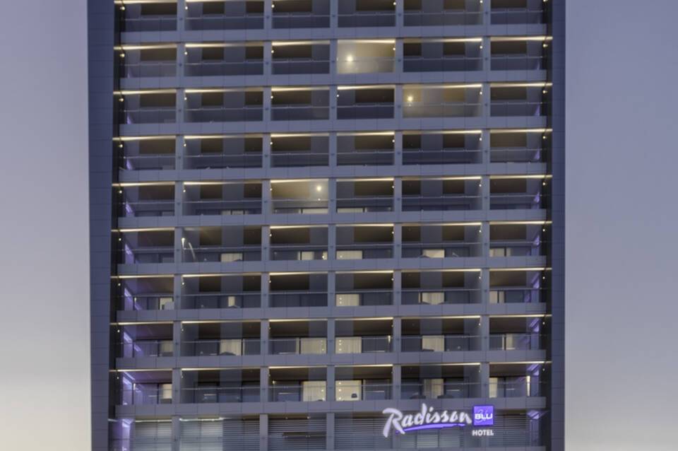 Radisson Blu Hotel, Larnaca 4