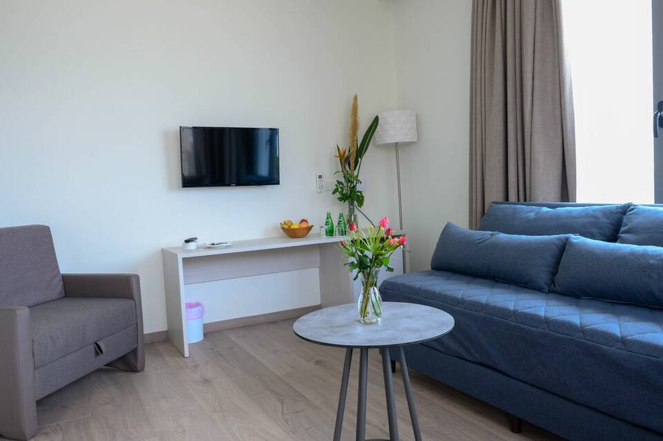 Aphrodite Beach Hotel 1
