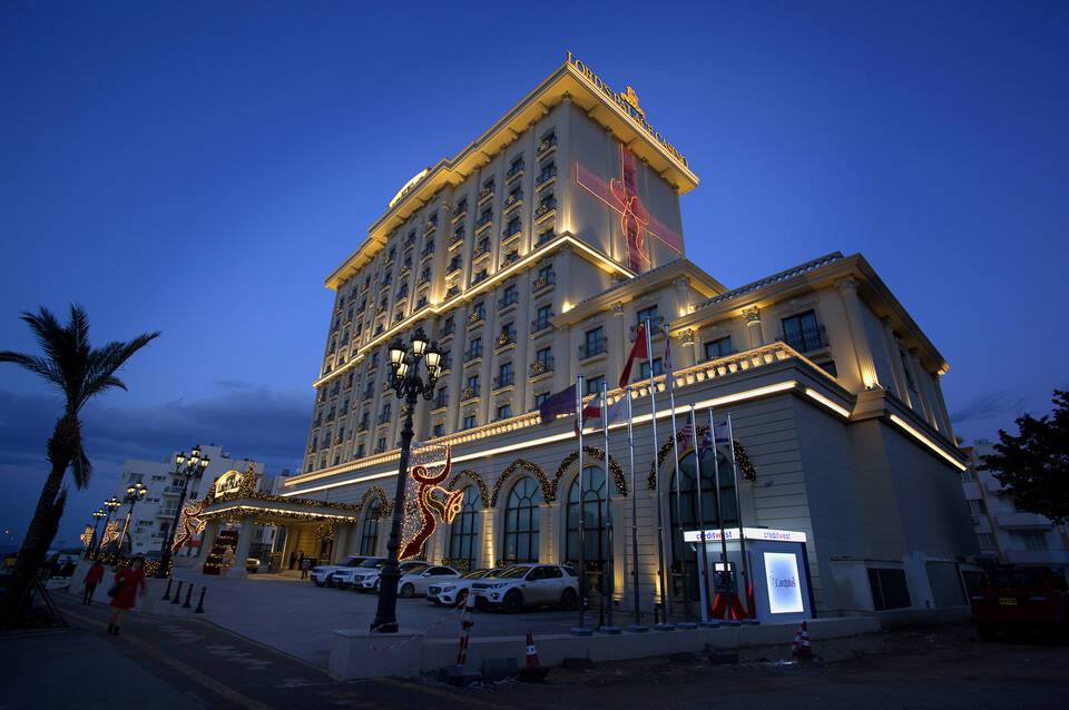 Lord's Palace Hotel 1