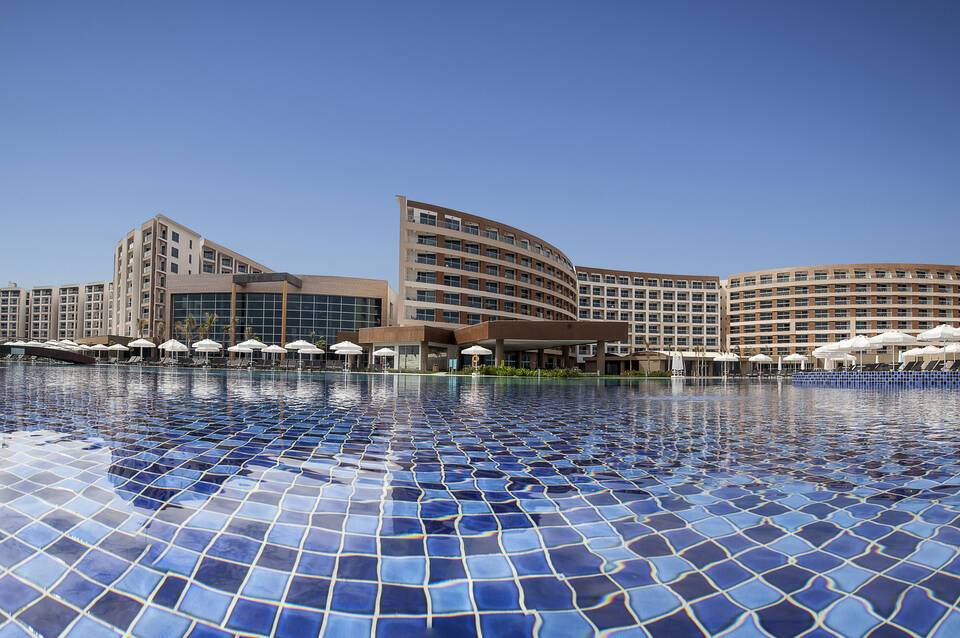 Elexus Hotel Resort & Spa 3