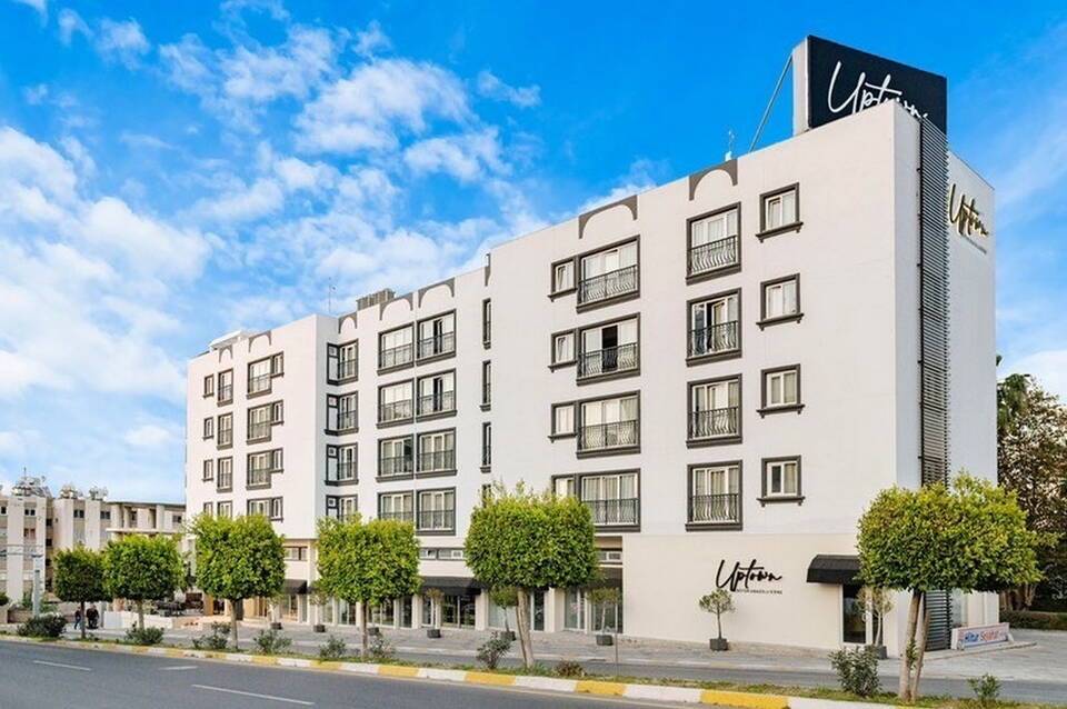 Uptown Büyük Andolu Girne Hotel 3