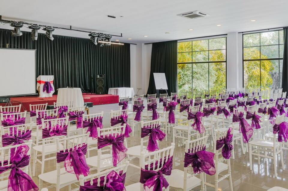 Uptown Büyük Andolu Girne Hotel 4