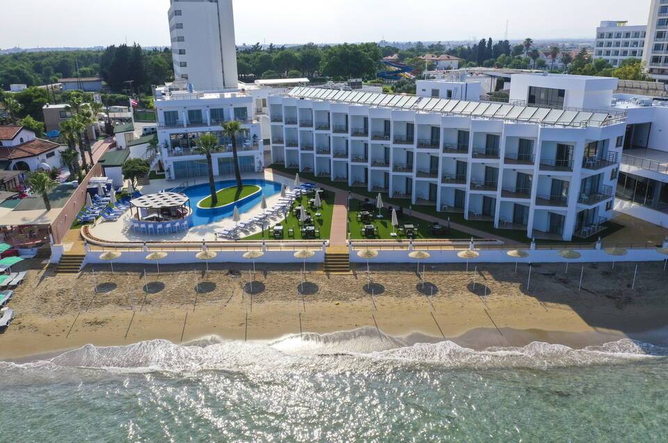 Mimoza Beach Hotel 1
