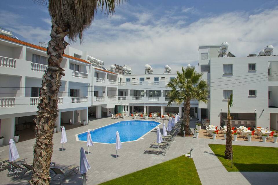 Princessa Vera Hotel Apartments 1