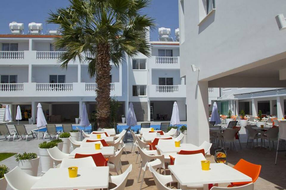 Princessa Vera Hotel Apartments 5