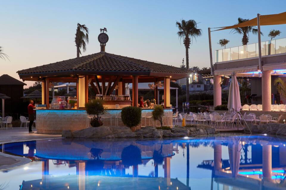 Atlantica Golden Beach Hotel 3