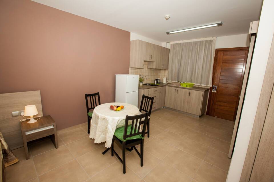 Crystallo Apartments 4